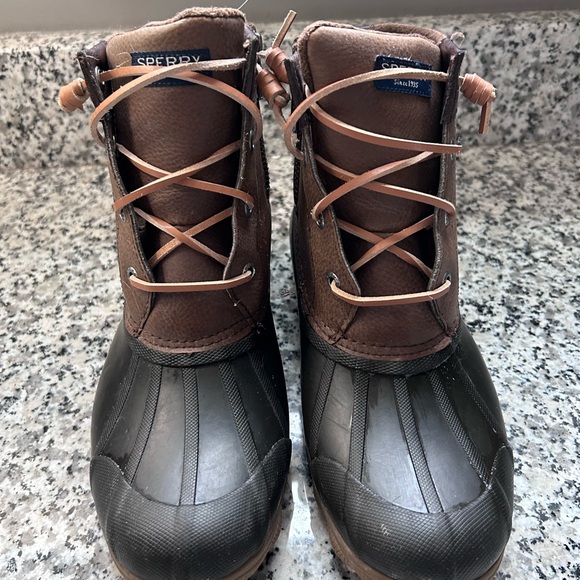 Sperry Top Sider Saltwater Boots, size 7 - Picture 3 of 3